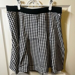 BLACK and White Plaid Skirt